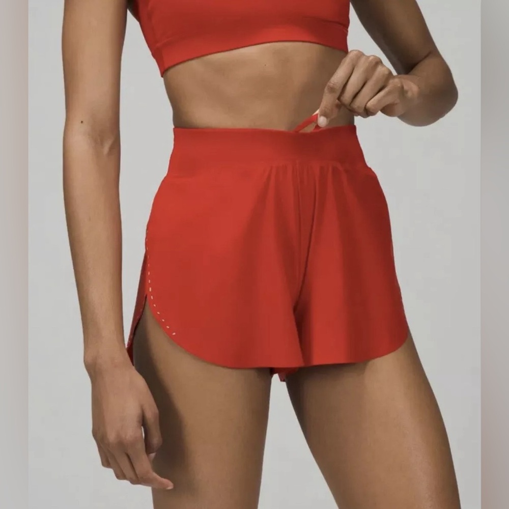 NWT Lululemon Find Your Pace High-Rise Short 3" Dark Red Size 6